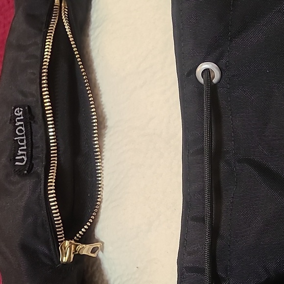 backpack - Picture 4 of 4